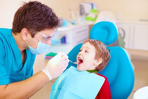 What is the Difference Between a General Dentist and a Pediatric Dentist?